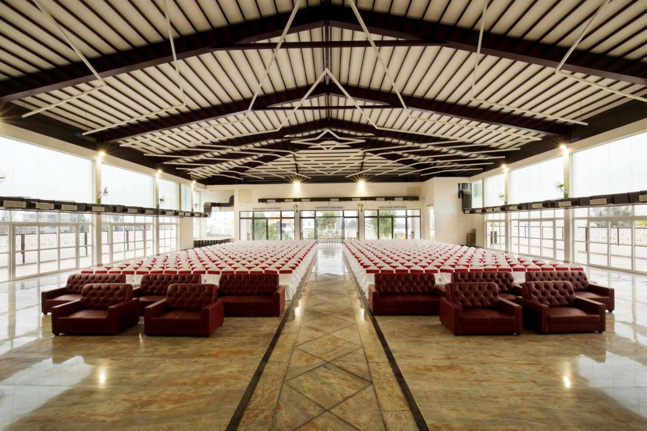 Jigani Vistar Pavithra Vivaha Convention Hall מראה חיצוני תמונה